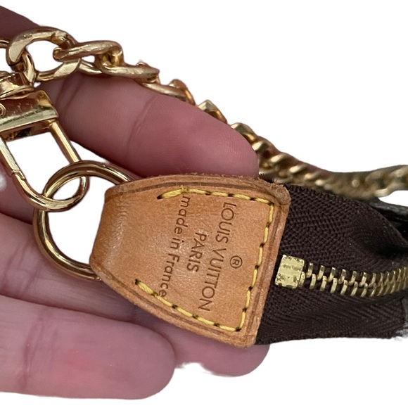 Louis Vuitton Monogram Pochette Pouch Bag with Chain - Picture 5 of 16